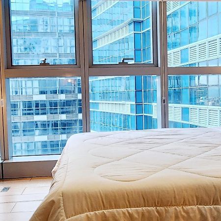 Casa Antonio At Uptown Parksuites Tower One Bgc Манила Экстерьер фото