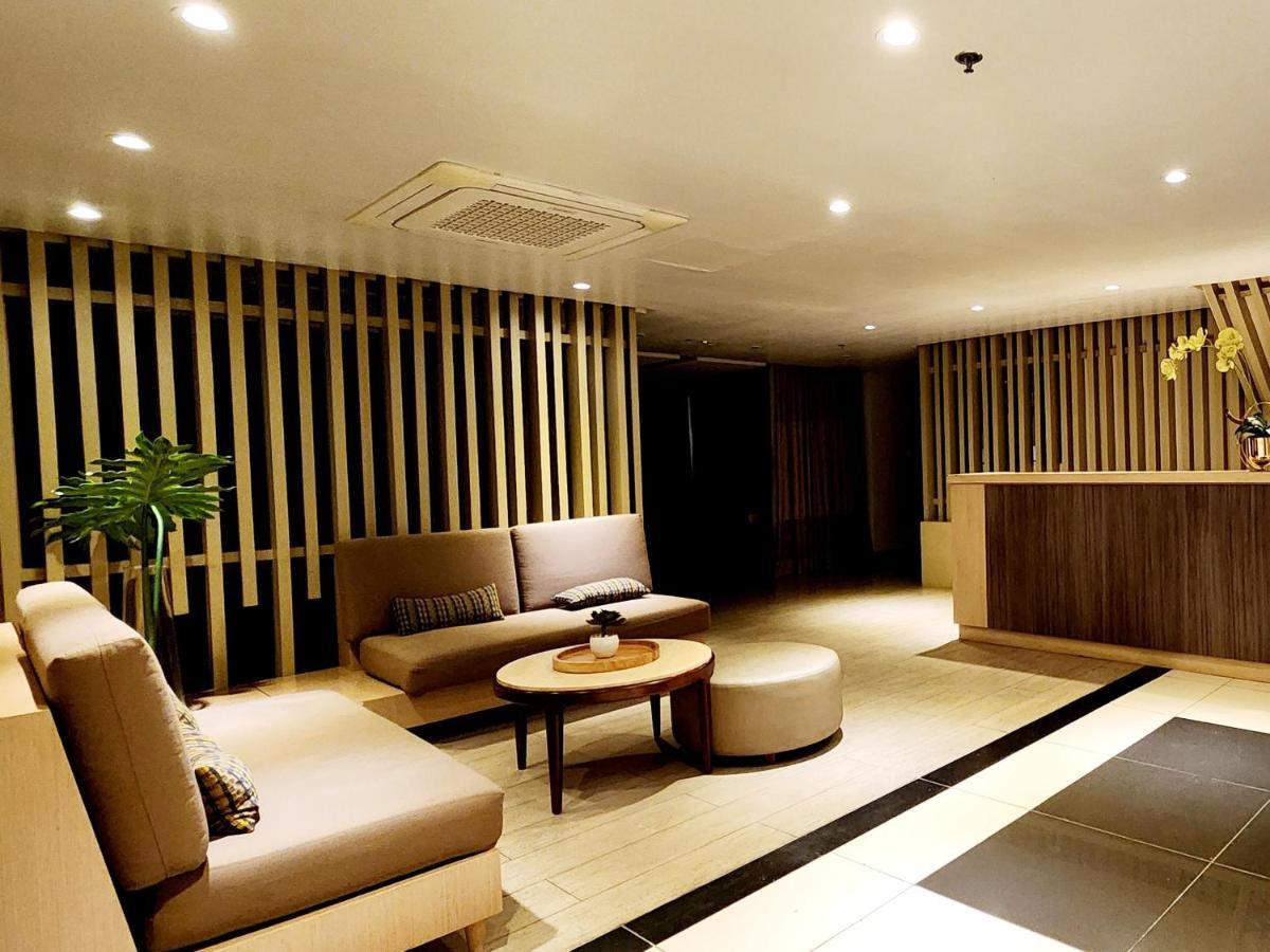 Casa Antonio At Uptown Parksuites Tower One Bgc Манила Экстерьер фото